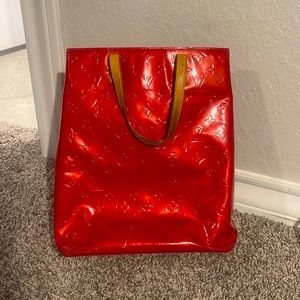 Vernice Louis Vuitton Authentic Hot Red no tags